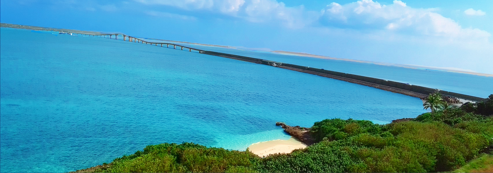 Mission ミッション この島での海体験を通じ⼈々のメンタル⾯のサポートに貢献します︕ 「海で遊び、自然とふれあい、心からリフレッシュする」 そんな時間を皆さまと共有できる事を楽しみにしております